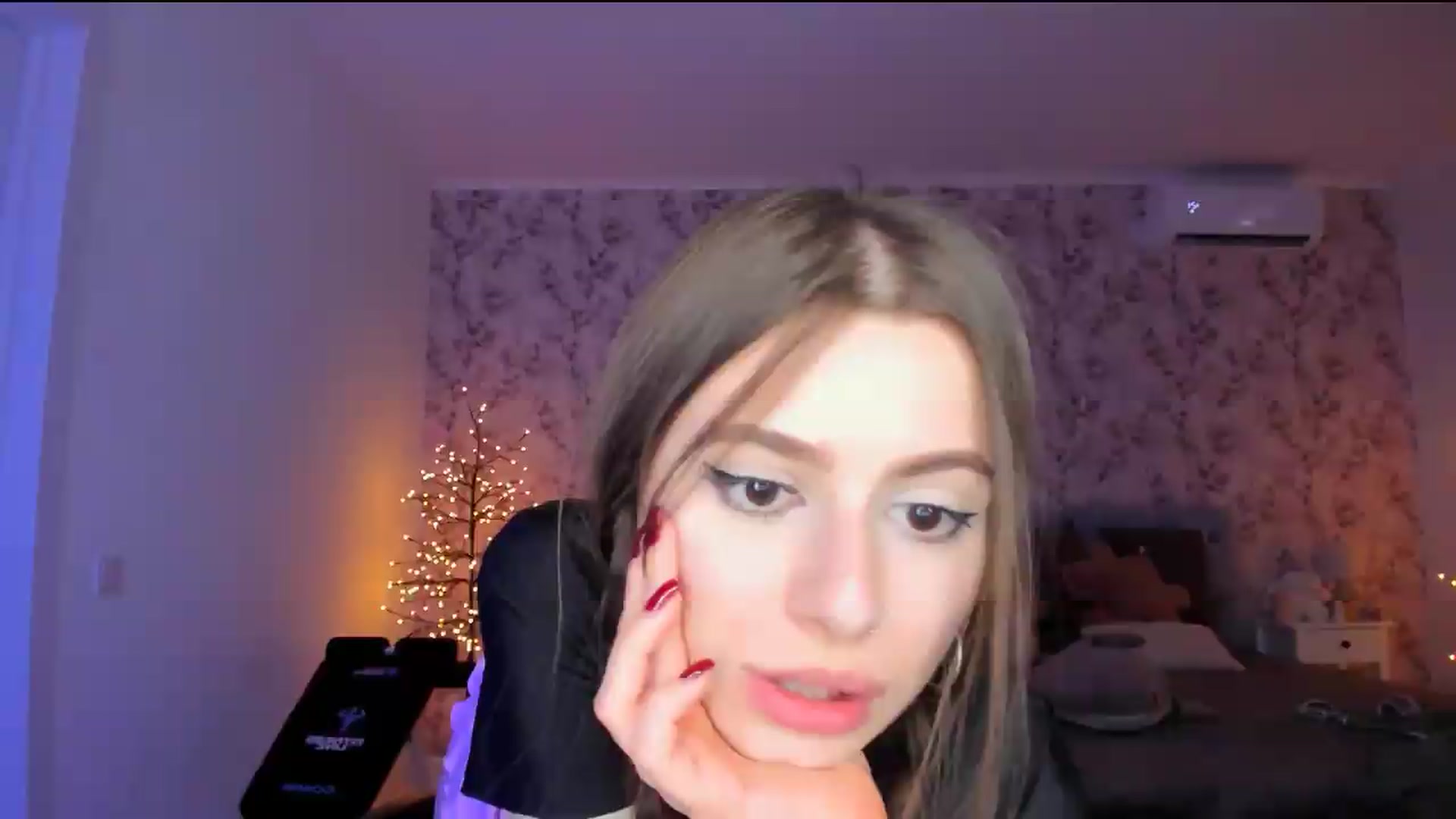 Hotmolly_ video thumbnail