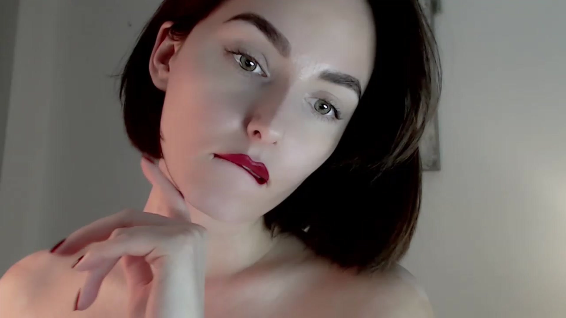 Red_Lips_Girl video thumbnail