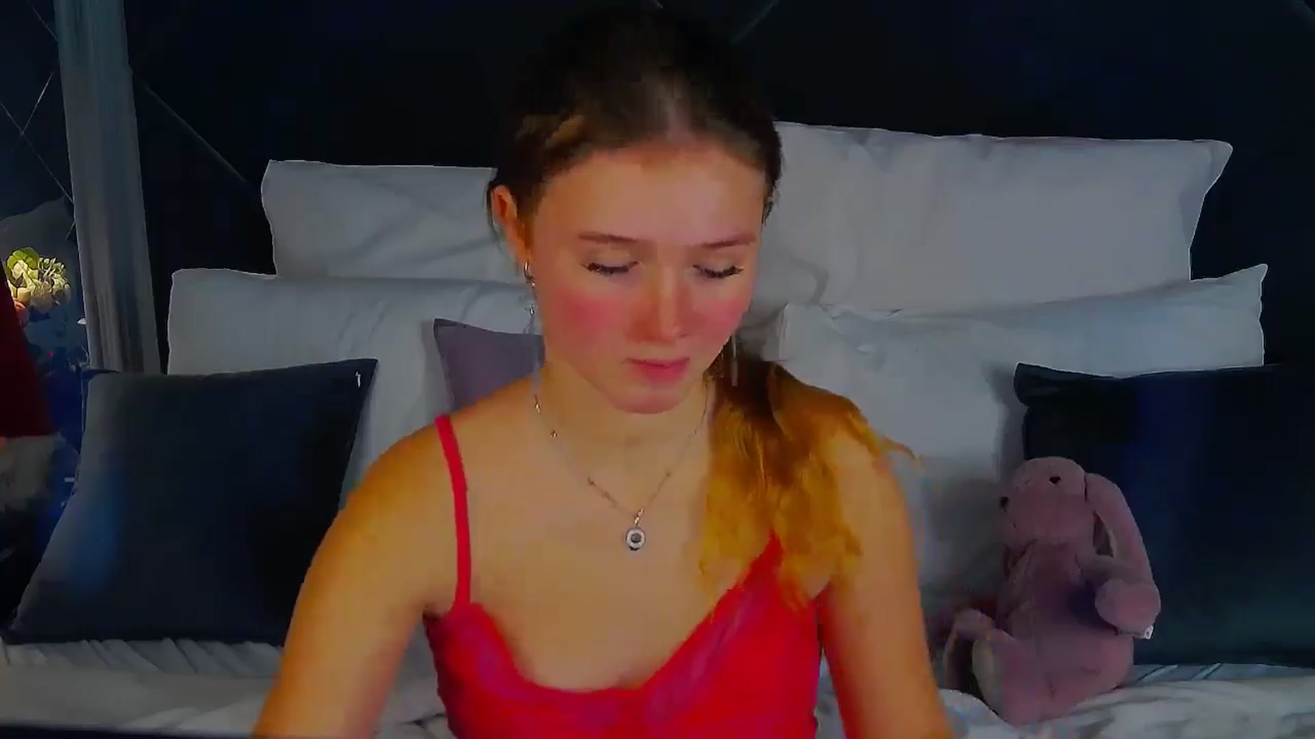 Beatrizz video thumbnail