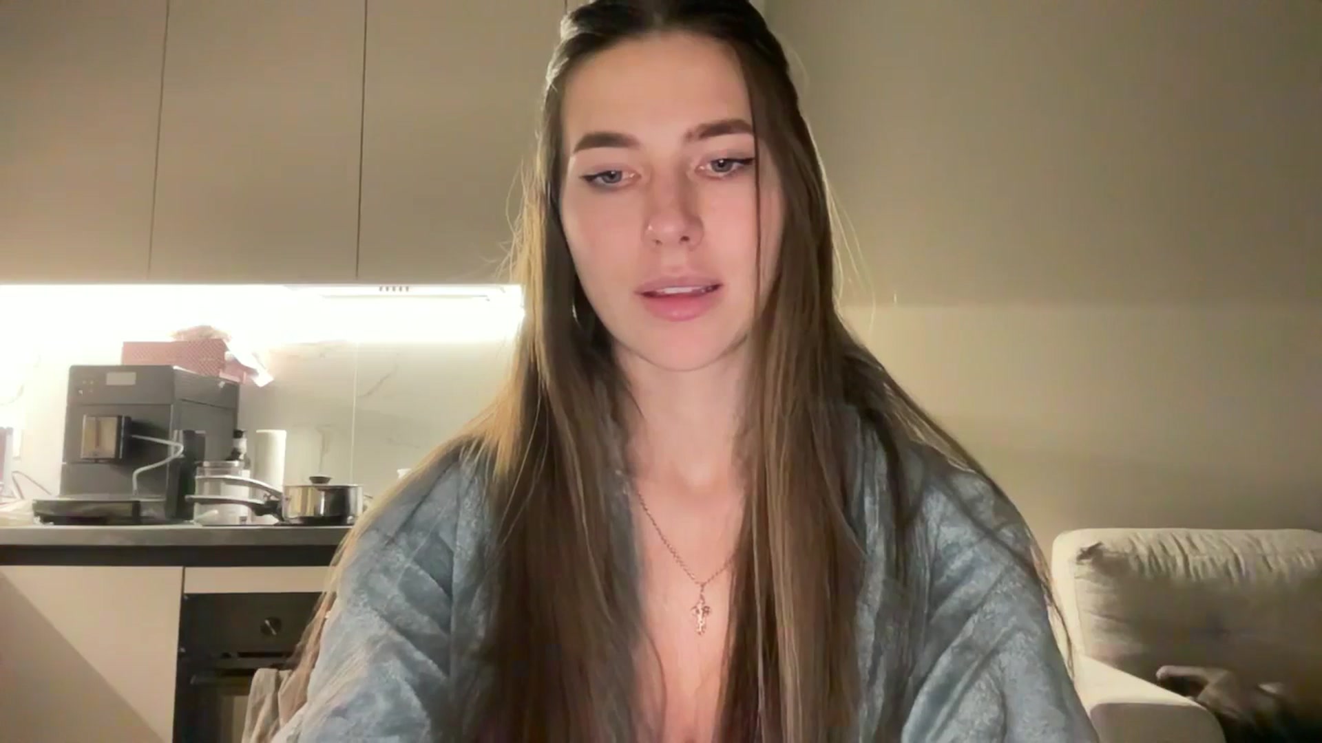 kissfreeze video thumbnail