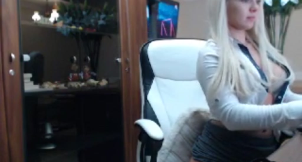 Innocentdoll_ video thumbnail