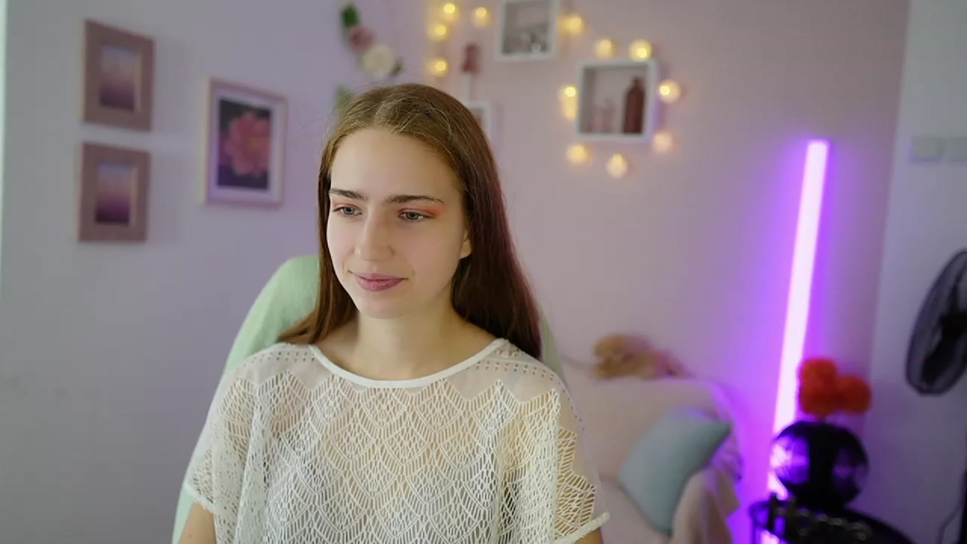 Naomi_Woods18 video thumbnail