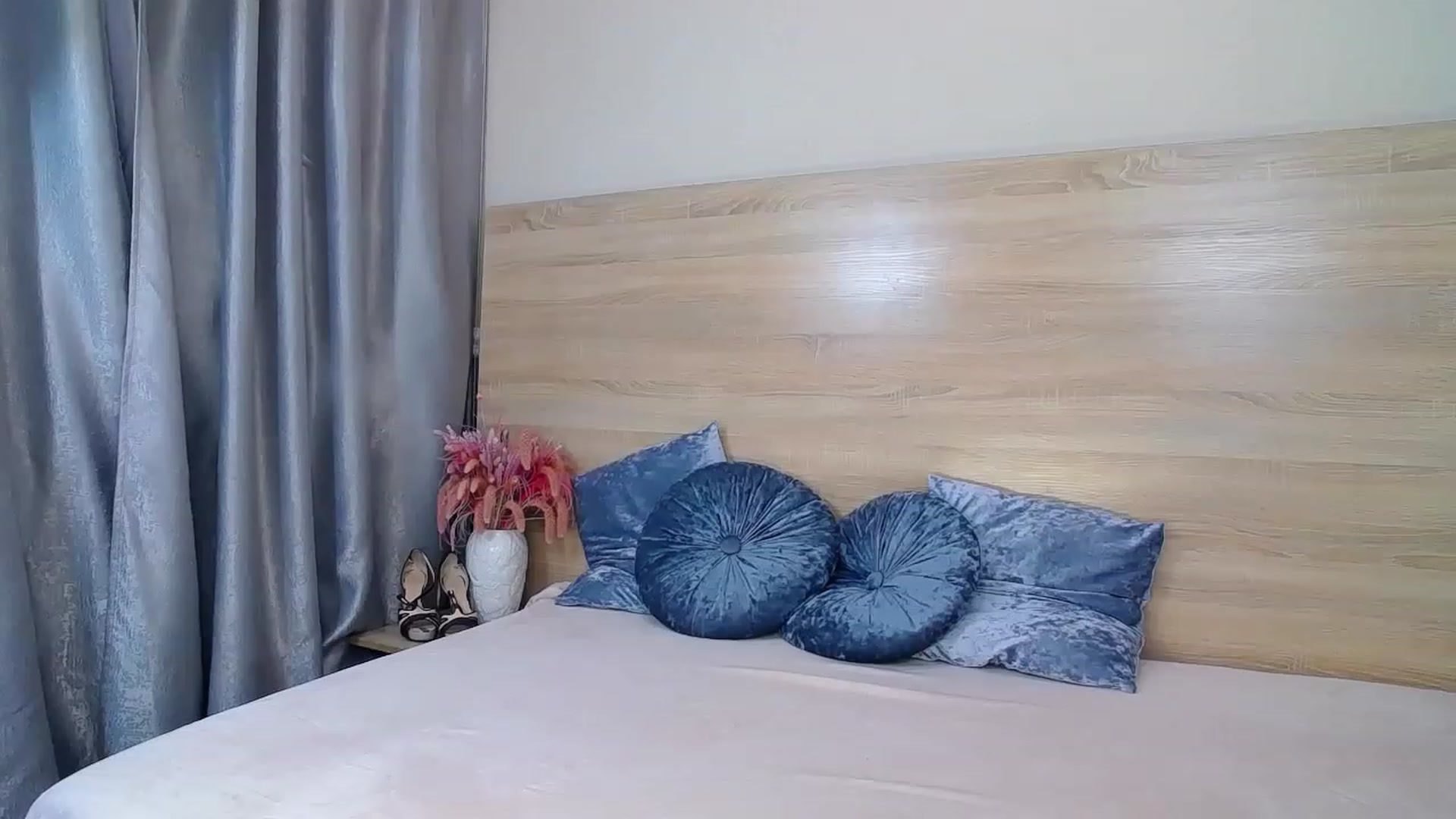 Floured video thumbnail