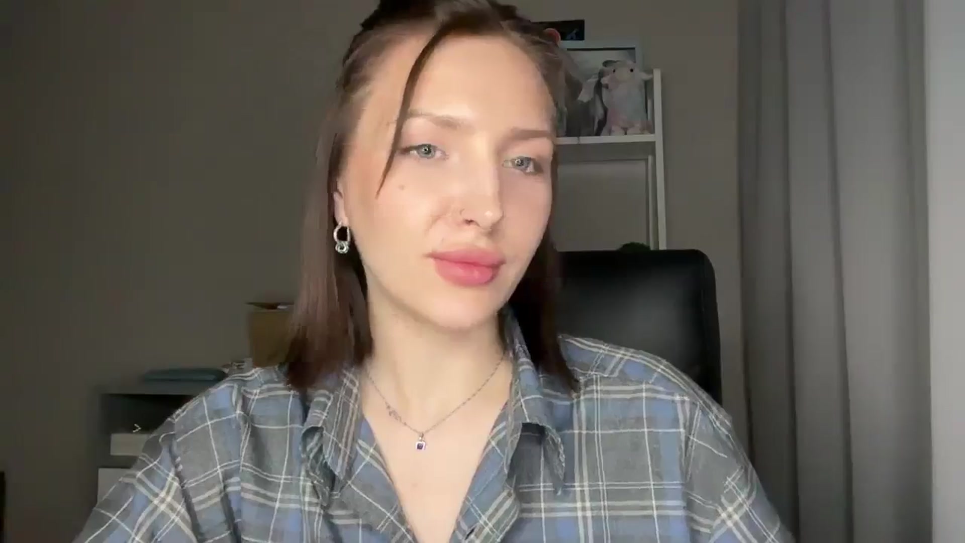 Di_Pearl video thumbnail