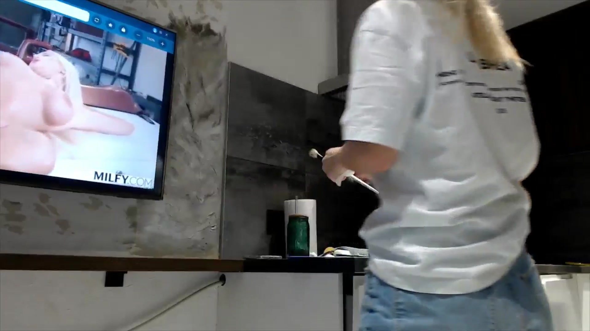 fiancee video thumbnail