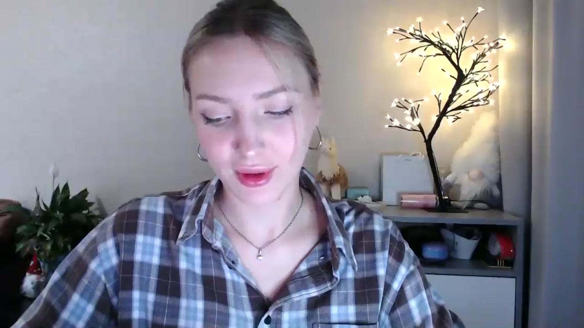 My_Diana video thumbnail