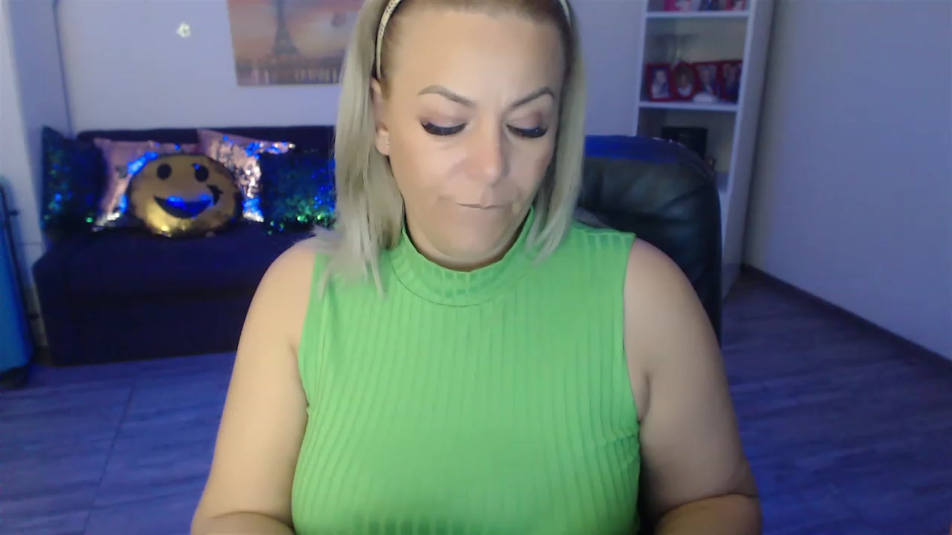 A_baby_Boo video thumbnail