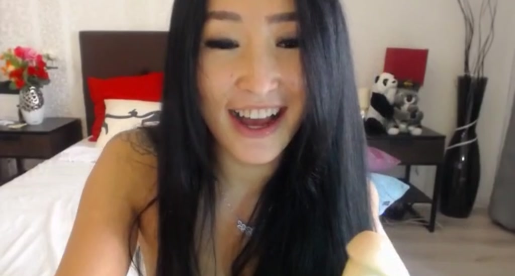 YumKittie video thumbnail