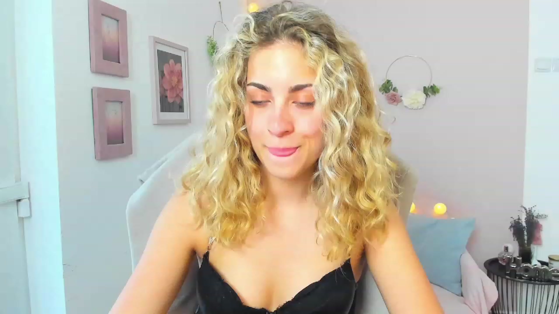 Gia_Lopez18 video thumbnail