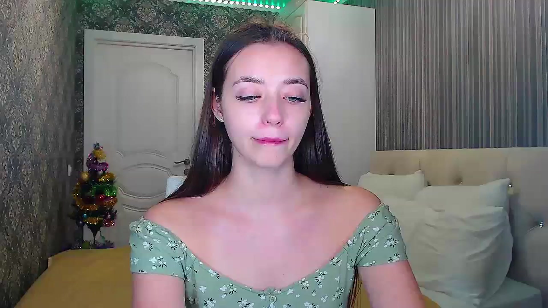 EmeraldLilyyy video thumbnail