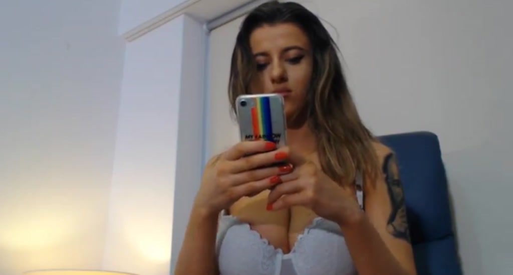 AnjaDee video thumbnail