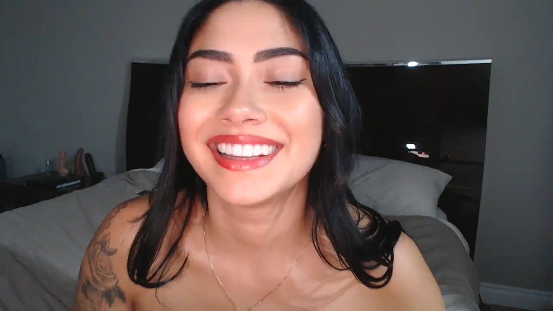 YourGoddessLu video thumbnail