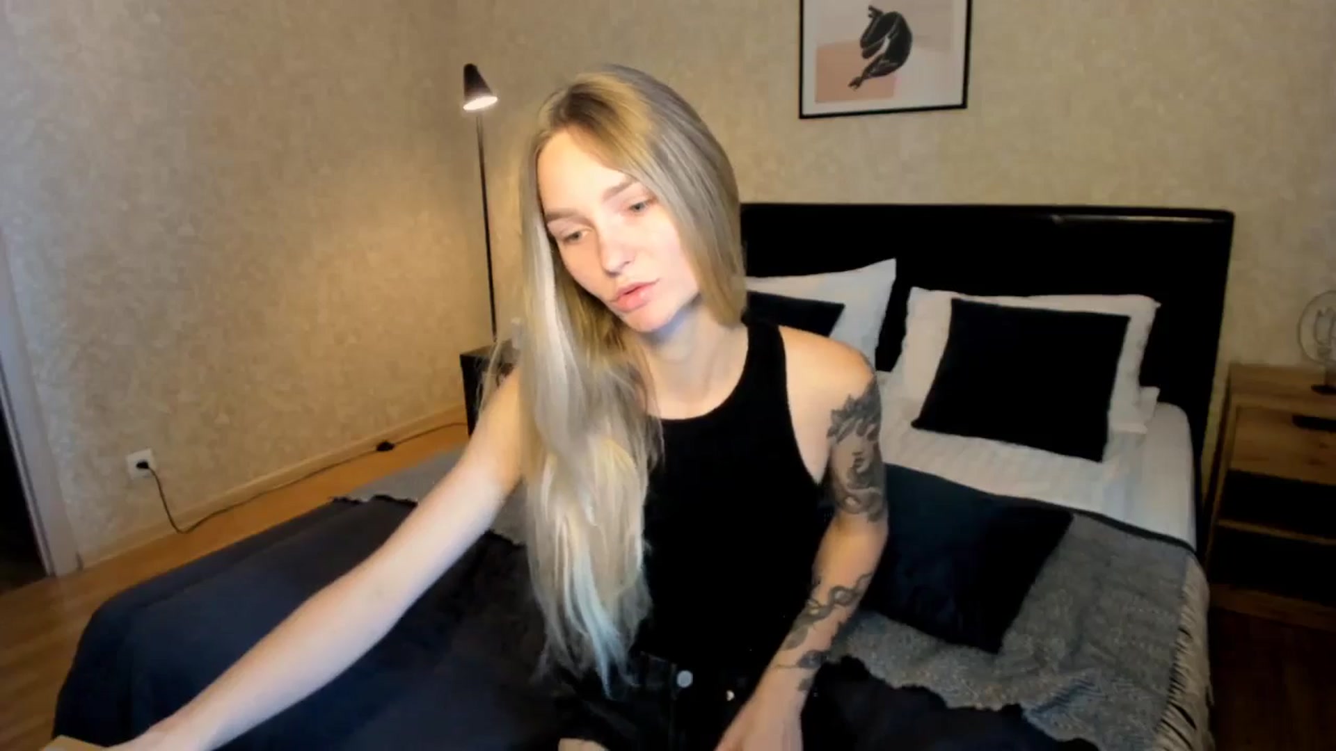 Miliain video thumbnail