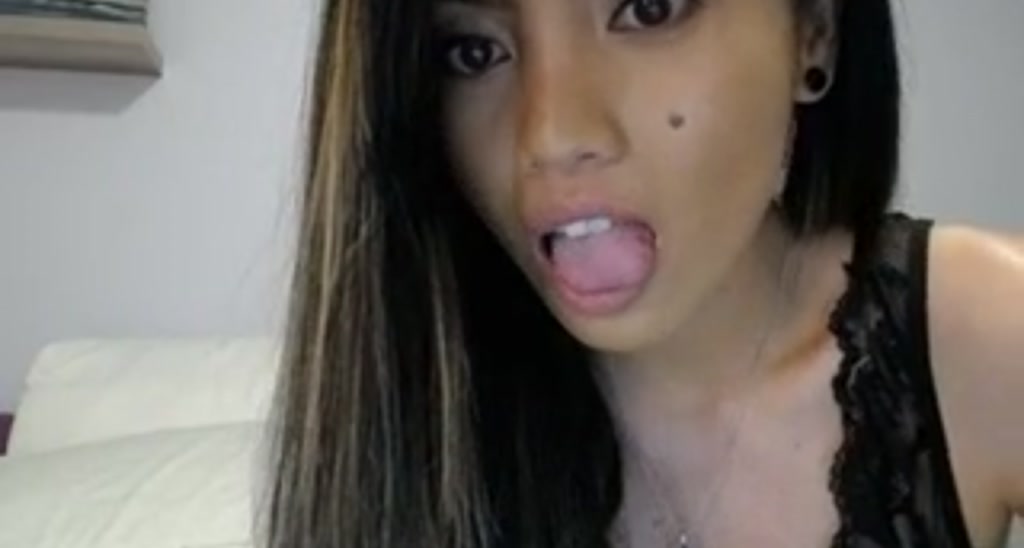 AsianLuv_4U video thumbnail
