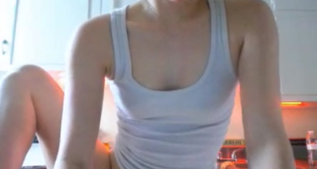 Elizabeth_XO video thumbnail