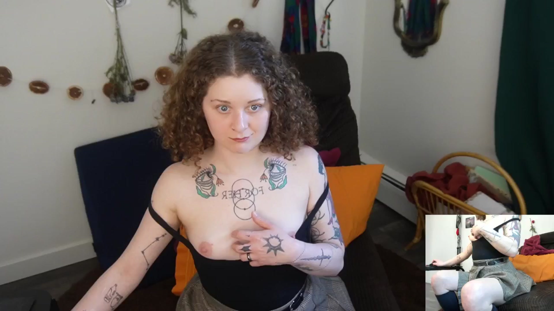 PeachyQueen_ video thumbnail
