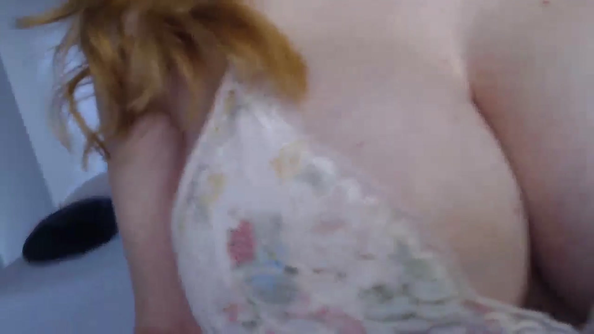 MsRedheadMILF video thumbnail