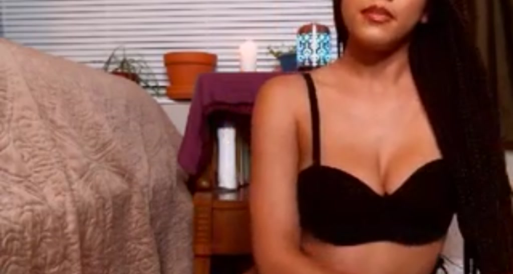AvaDollxo video thumbnail