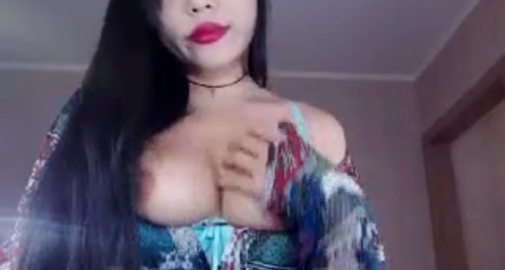 LeenaQ video thumbnail