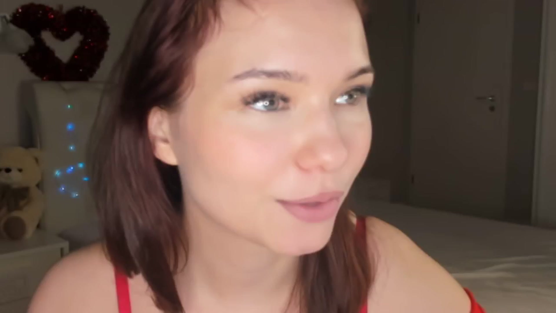 Angieerosee video thumbnail