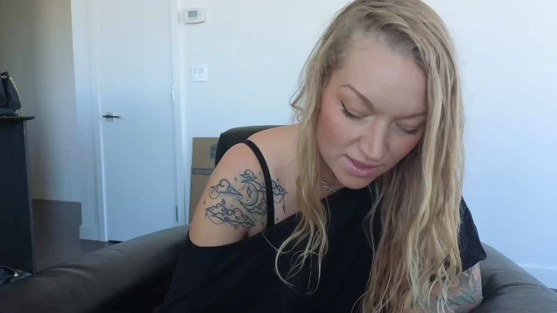 EmilyEmbers video thumbnail