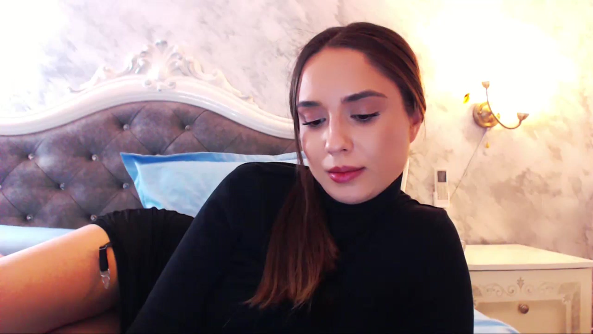 Raisadollface video thumbnail