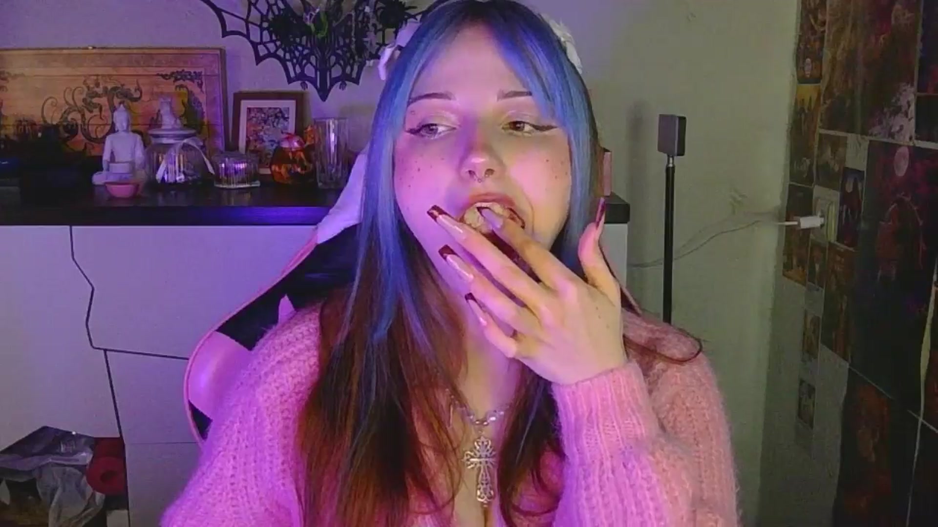 VladaMoon video thumbnail