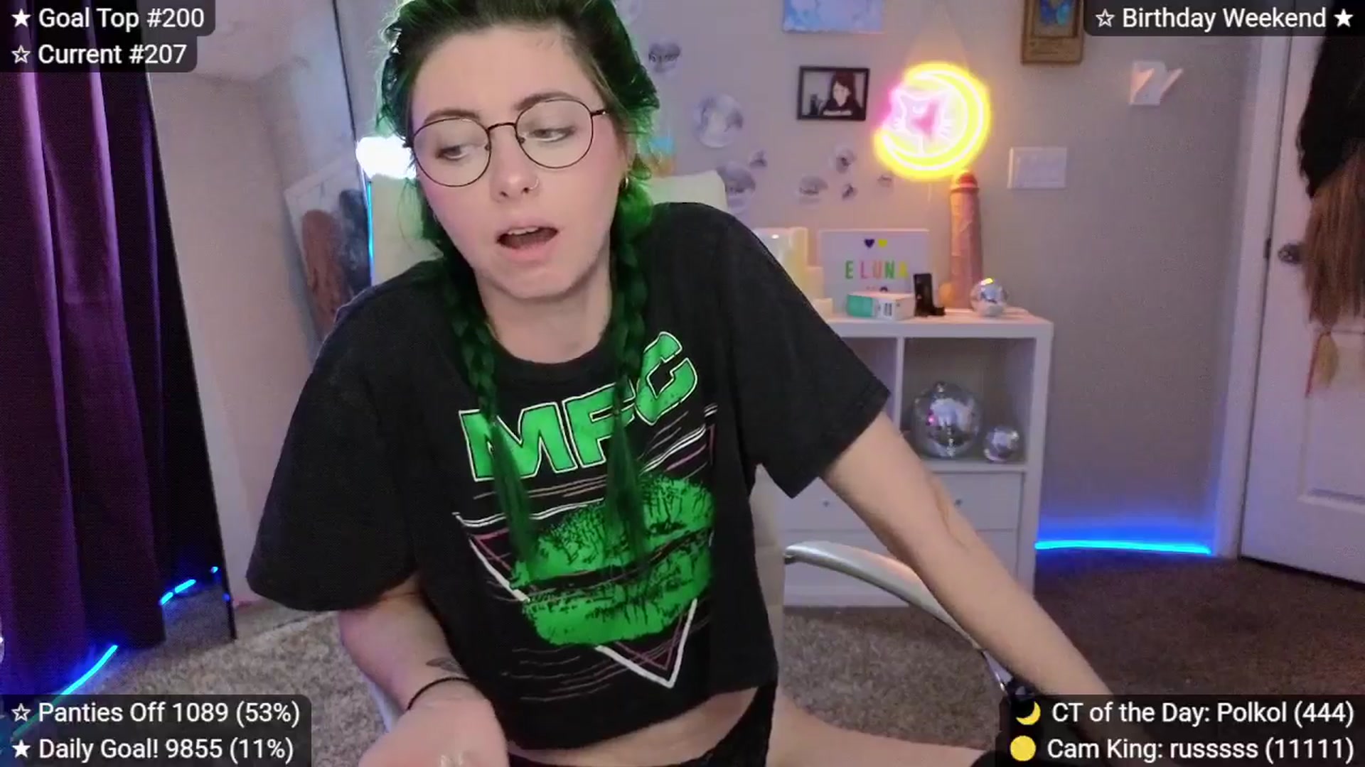 elunaxc video thumbnail