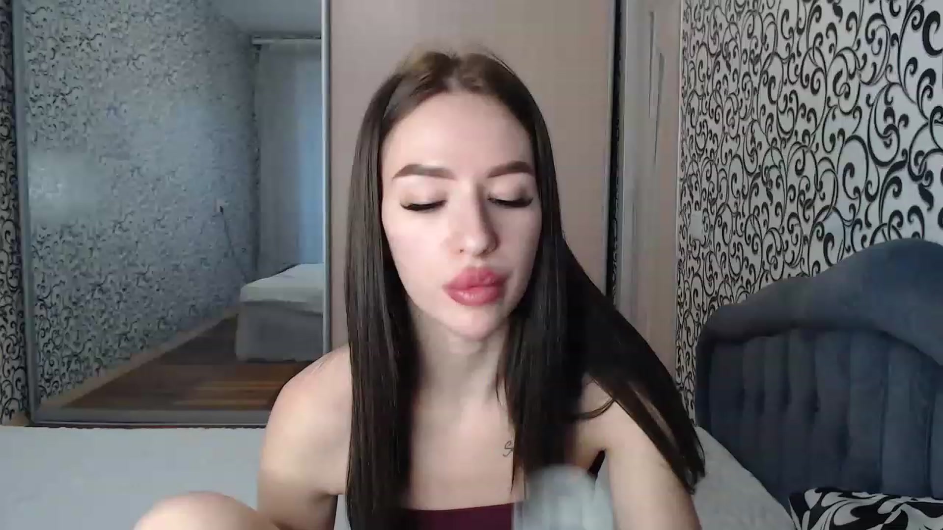 LoveLovee111 video thumbnail