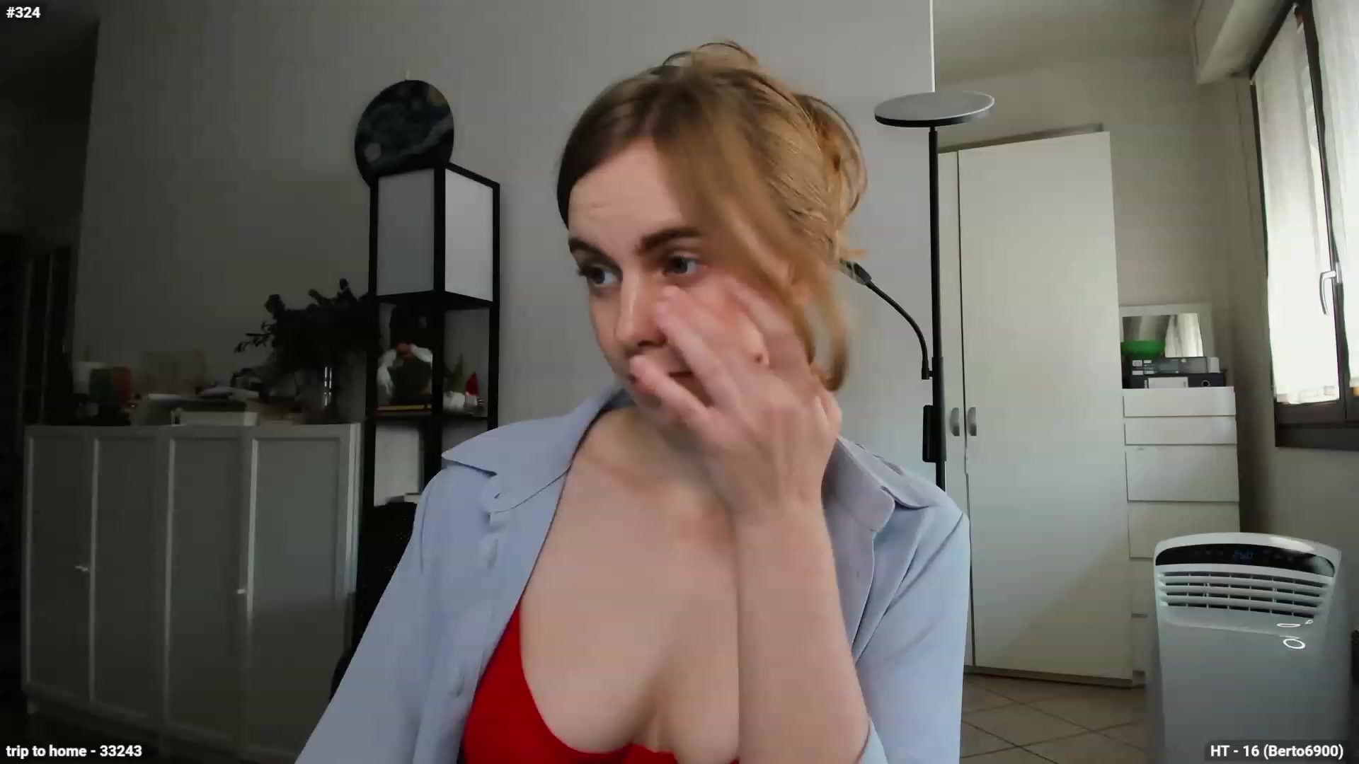 Personage video thumbnail