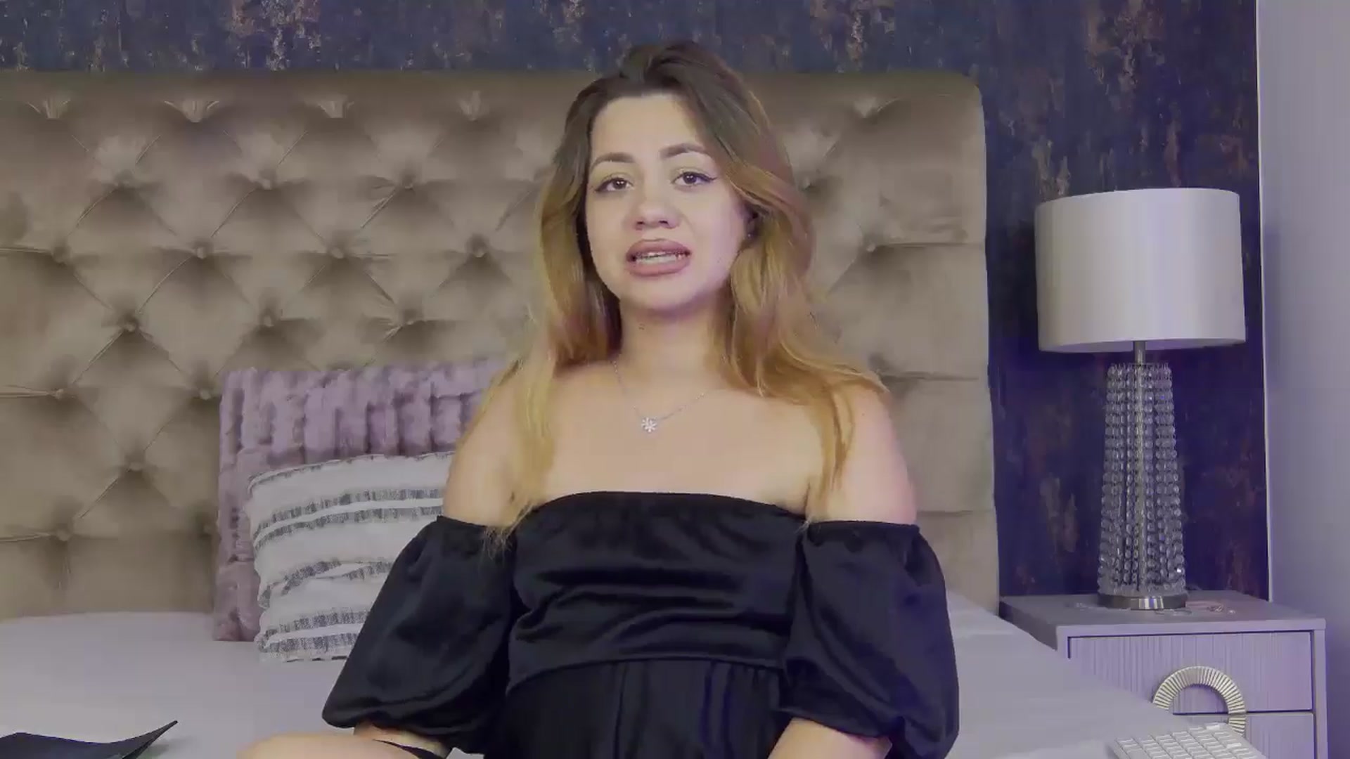 LiaCharm video thumbnail