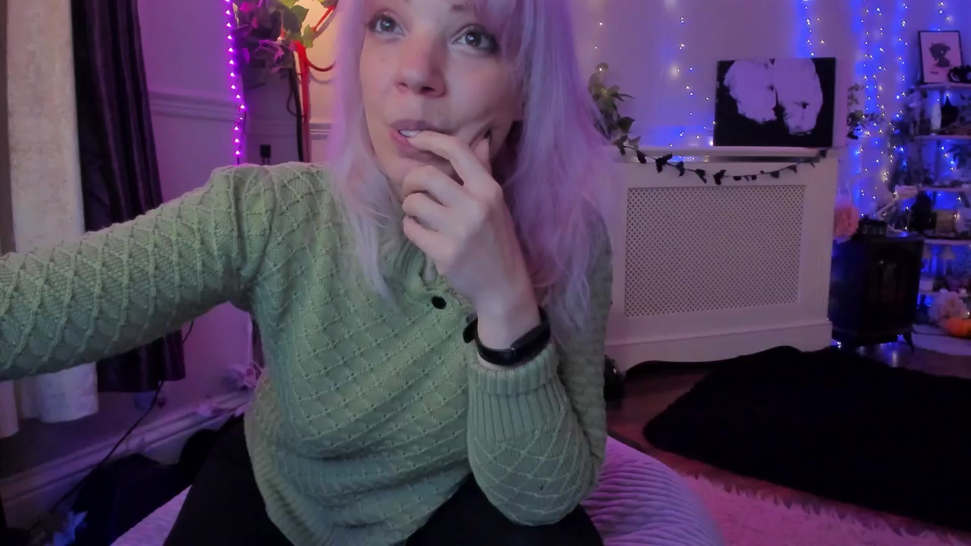 LunaWolfie video thumbnail