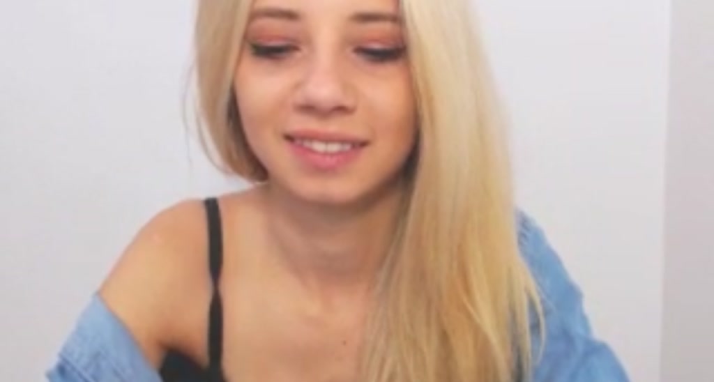 Brunetegirl_ video thumbnail