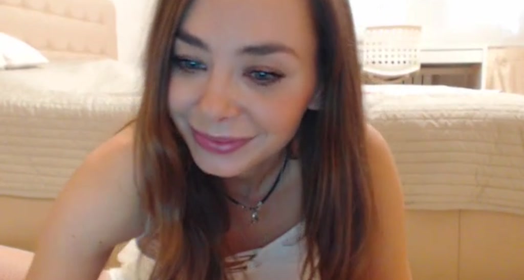 MissMia_ video thumbnail