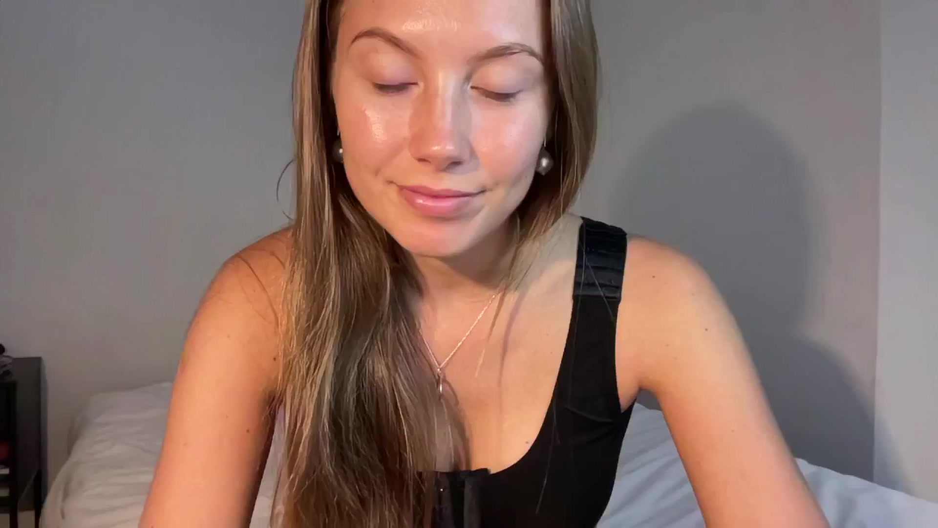JasSurfGirl video thumbnail