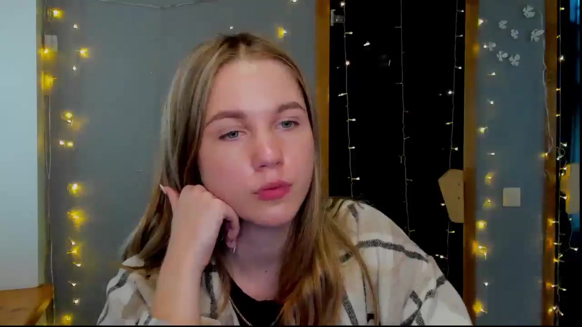 Kate_Lewiss video thumbnail