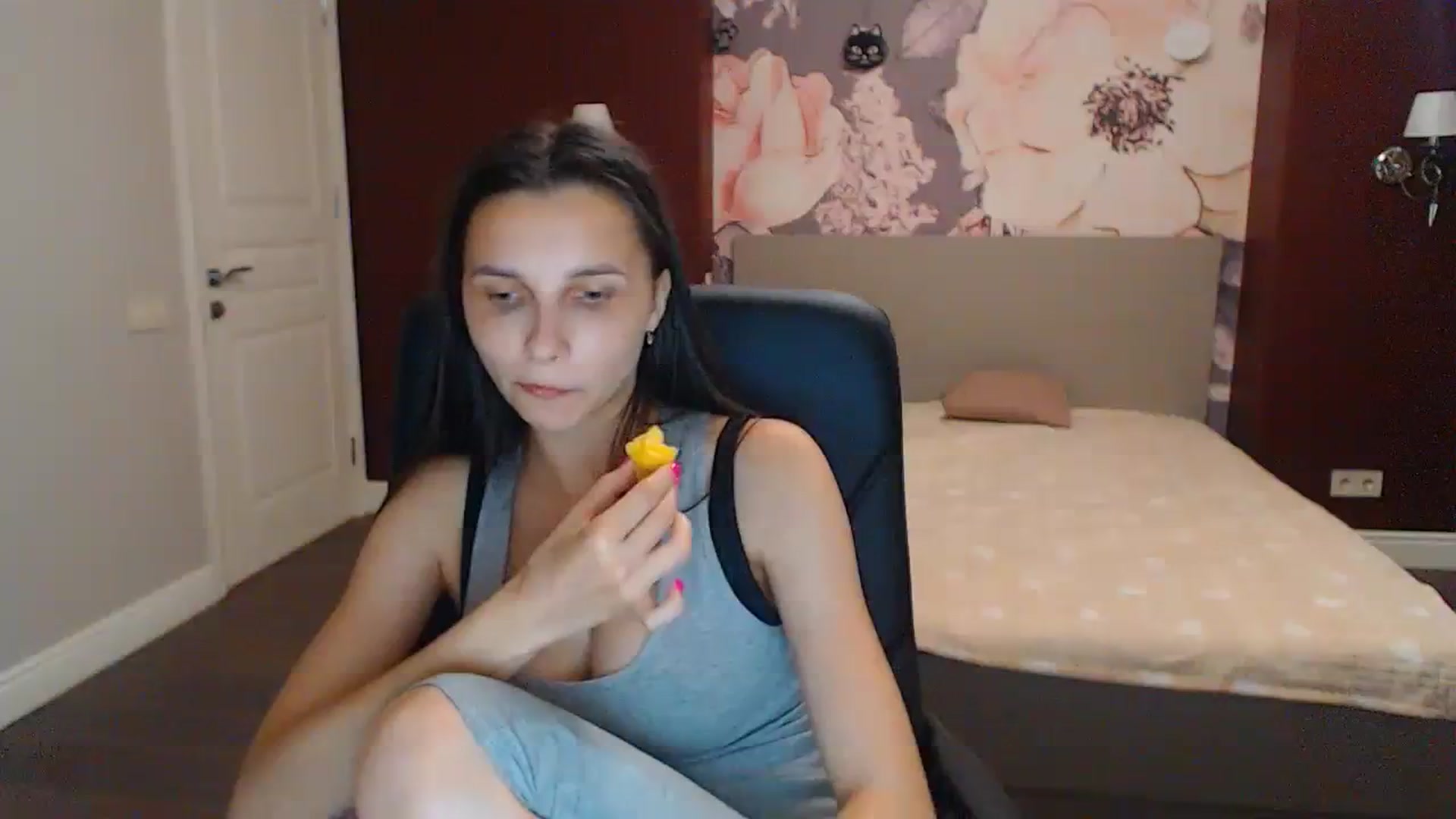 Karina_Mils video thumbnail