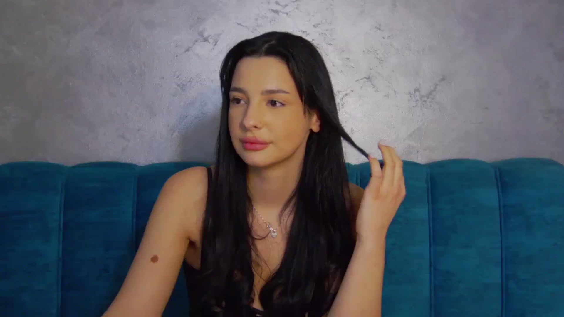 SexyLittleMe video thumbnail