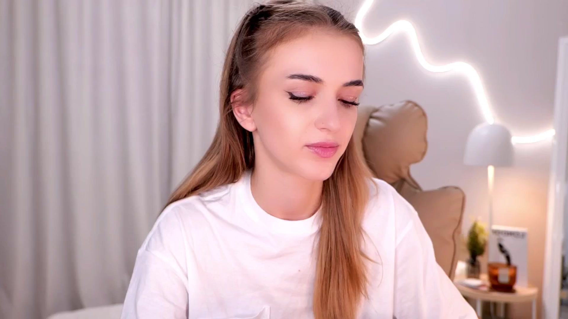 YannaJeen video thumbnail