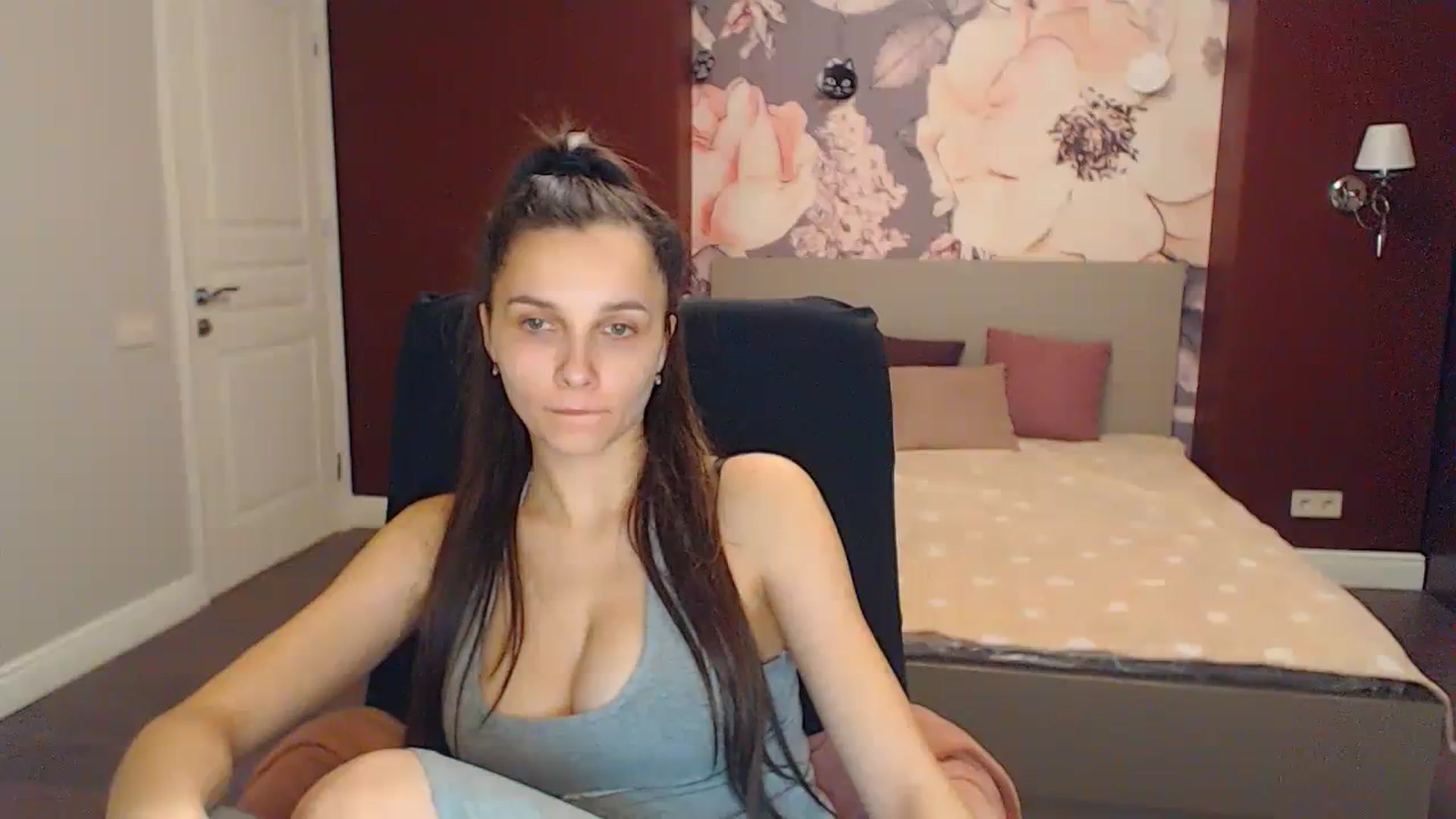 Karina_Mils video thumbnail