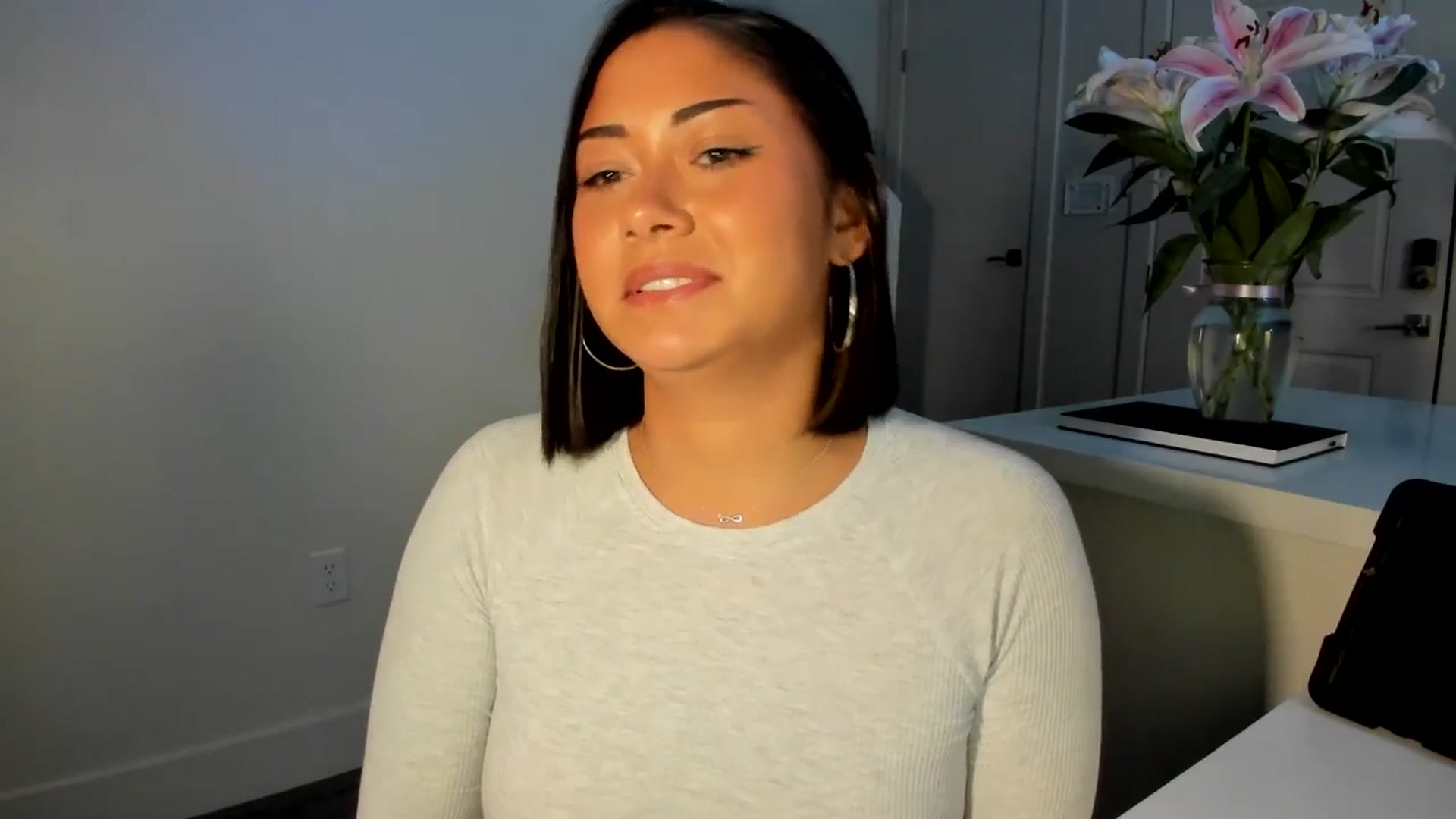 YourGoddessLu video thumbnail
