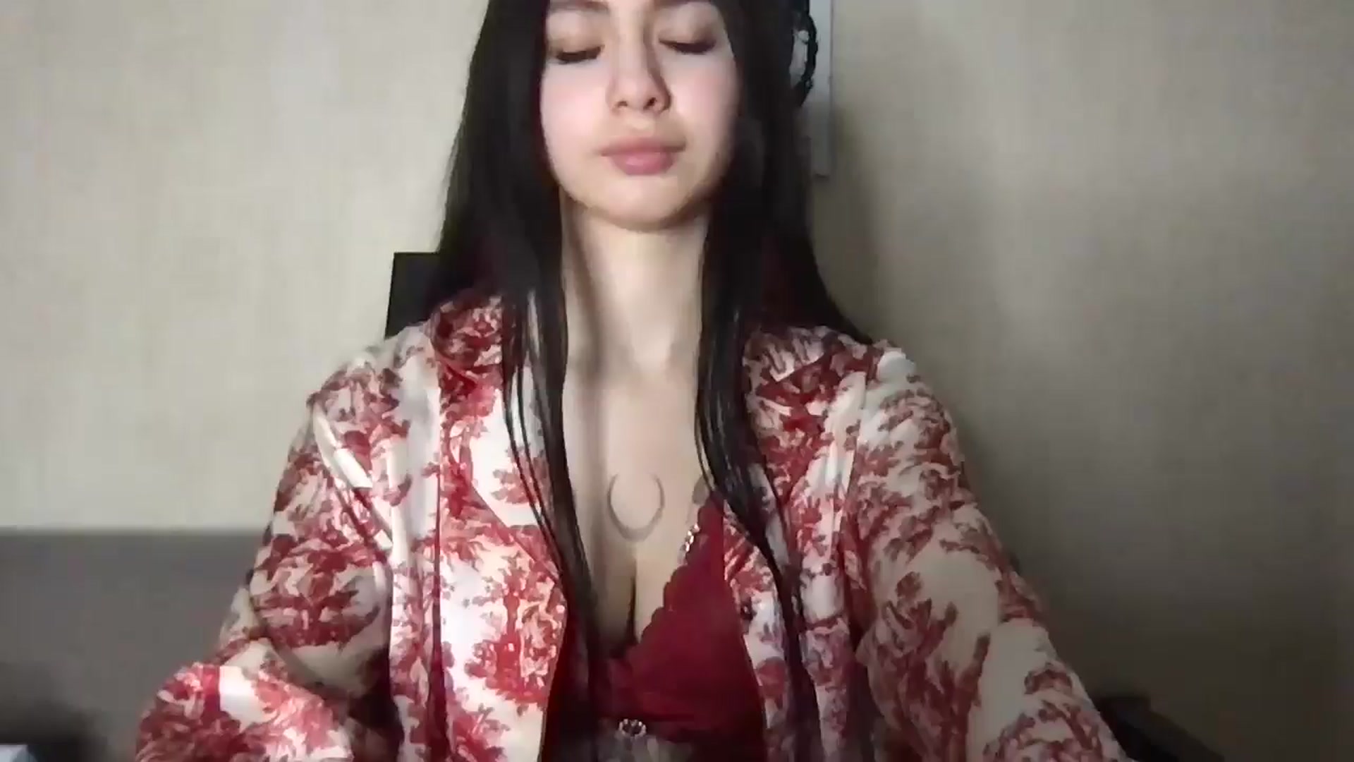 MiliMilana video thumbnail
