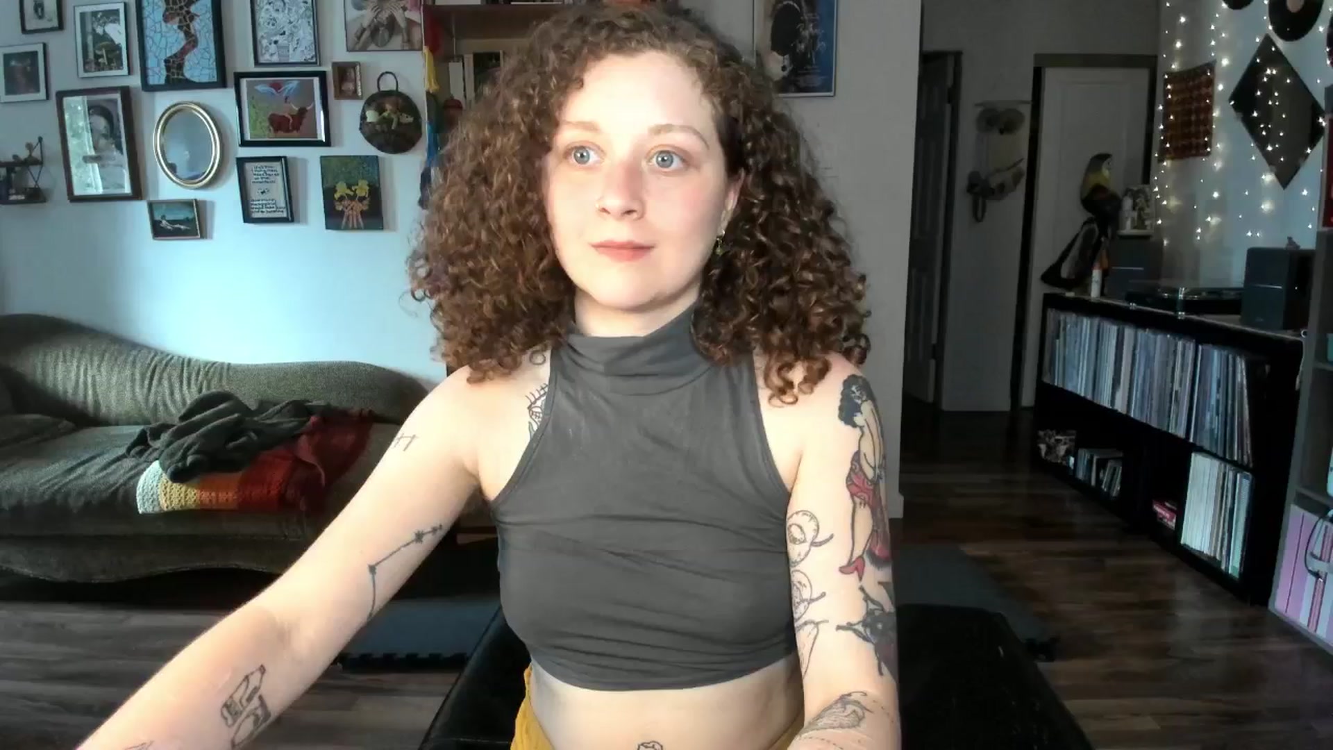PeachyQueen_ video thumbnail