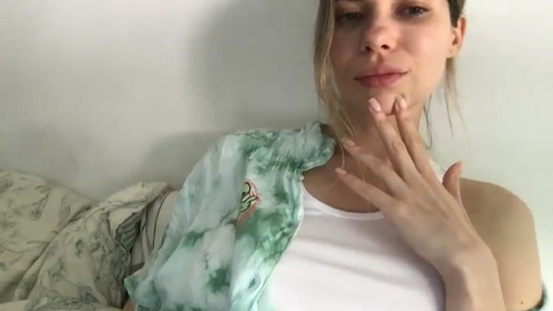 neverinmylife video thumbnail