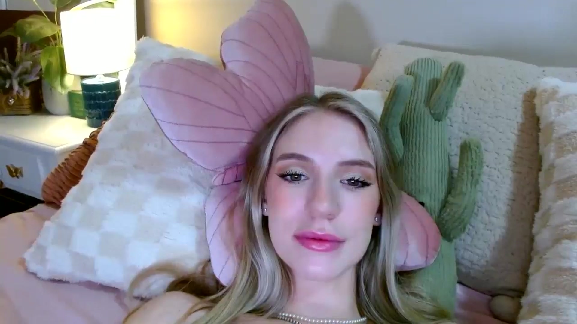 Em_babyxx video thumbnail