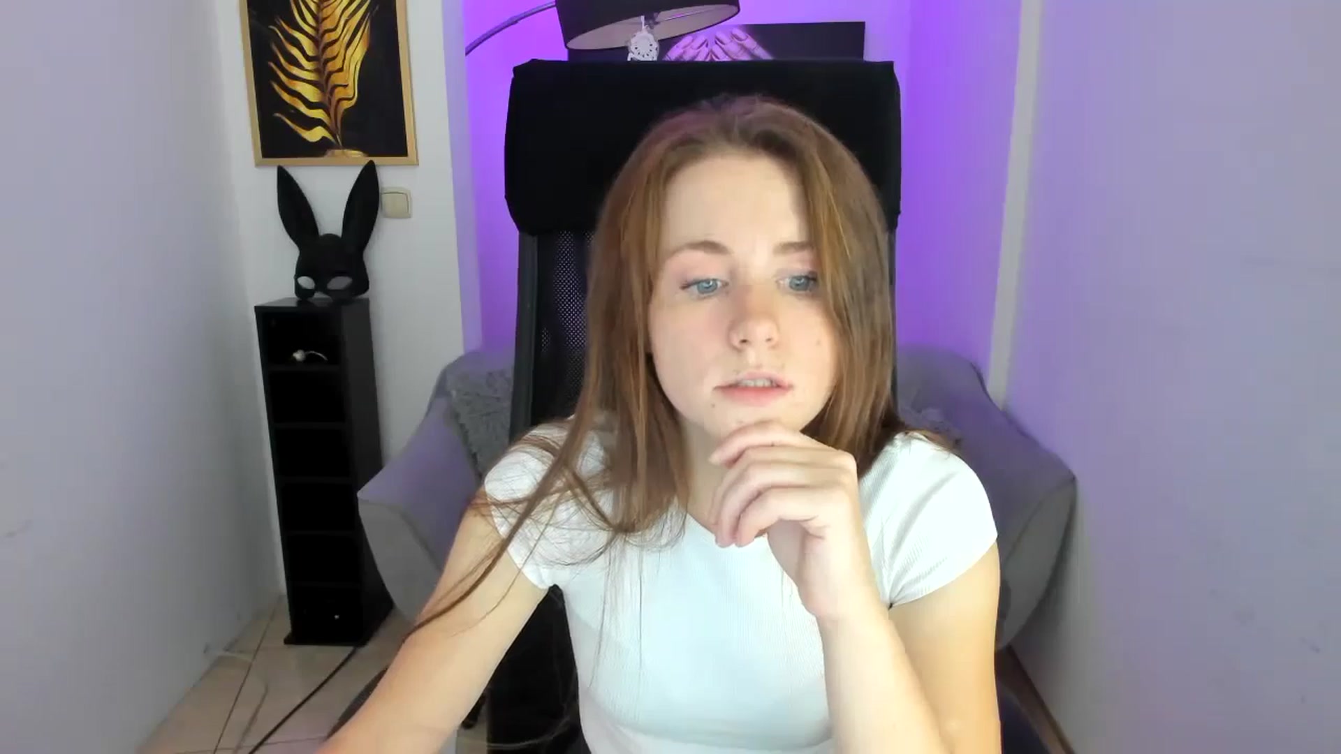 Moonshinee video thumbnail