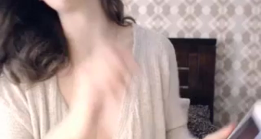 Bee_la video thumbnail