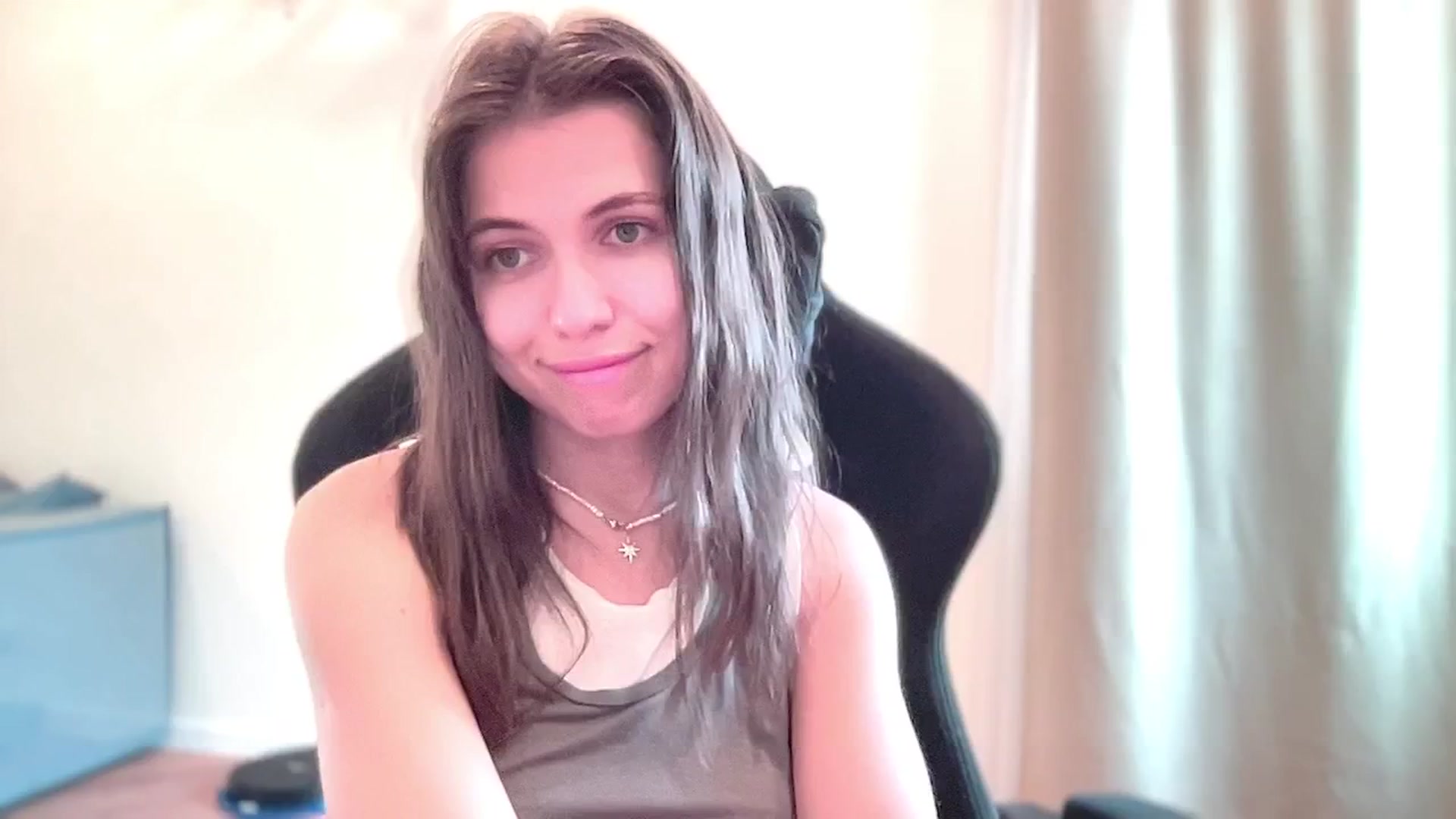 YourrAngell video thumbnail