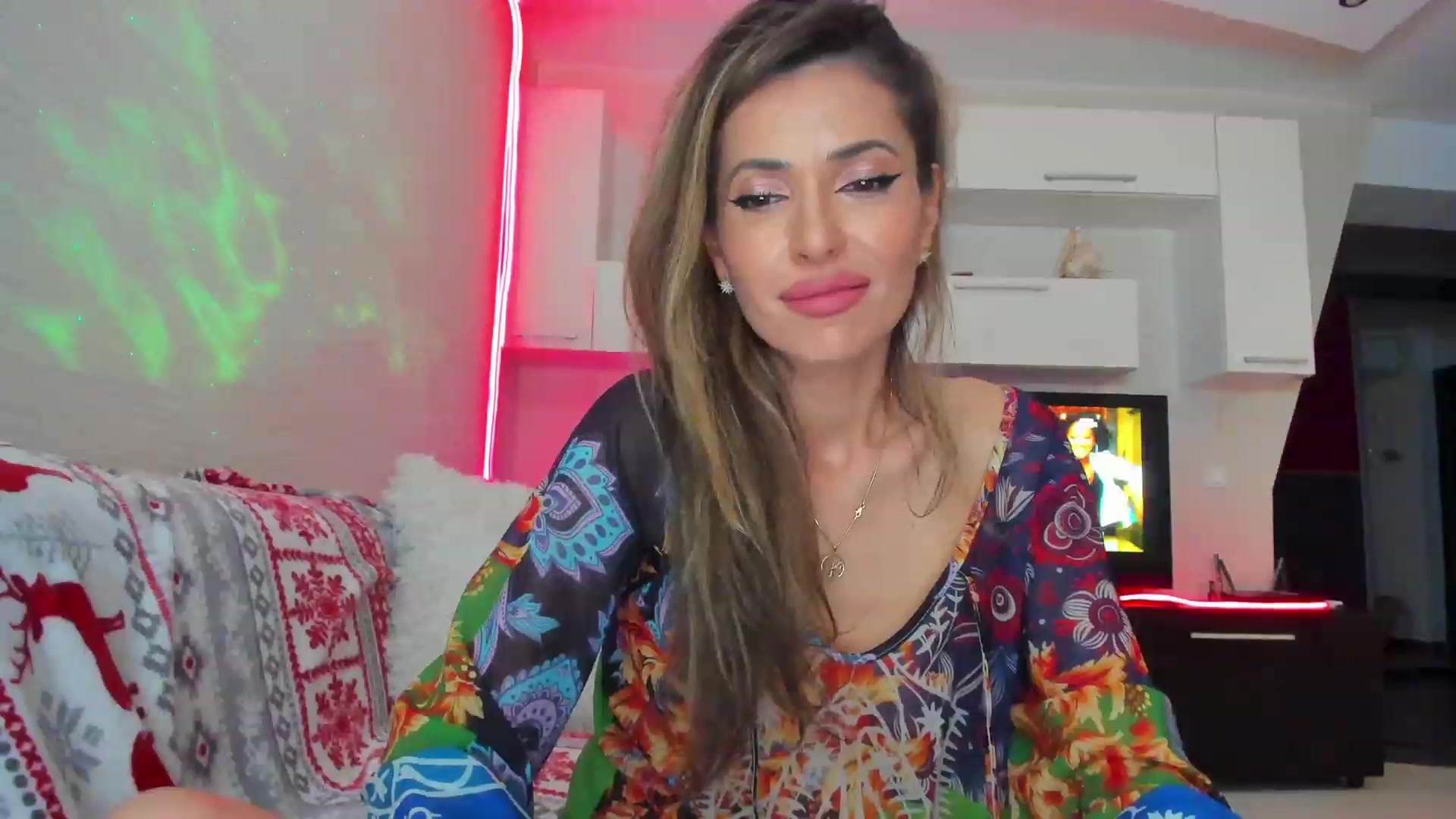SmileyTinaa video thumbnail