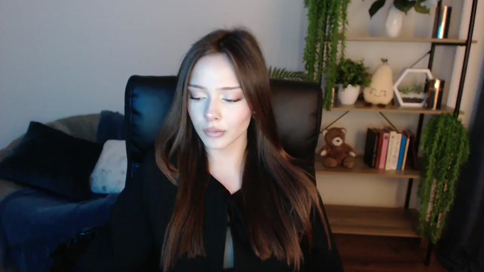 KateManelli video thumbnail